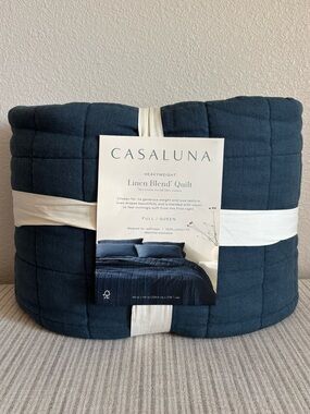 NWT Full/Queen Heavyweight Linen Blend Quilt Dark Mineral Blue - Casaluna
